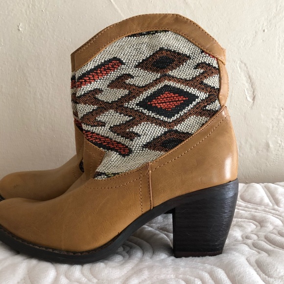 Western style booties leather uppers, Aztec print - Picture 11 of 12